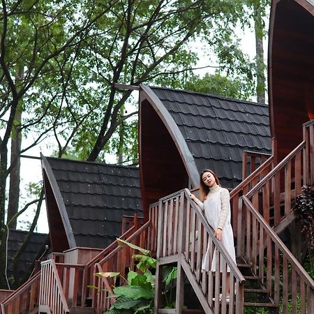 Welirang Forest Pacet Villa Mojokerto Kültér fotó