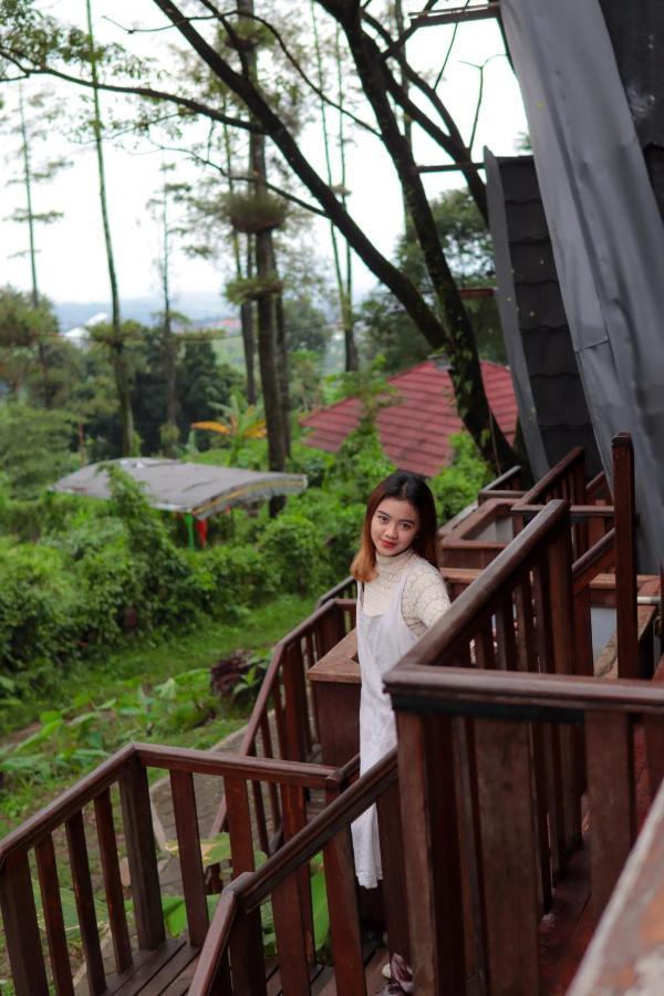 Welirang Forest Pacet Villa Mojokerto Kültér fotó