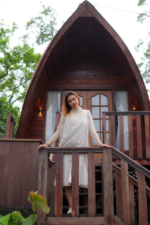 Welirang Forest Pacet Villa Mojokerto Kültér fotó